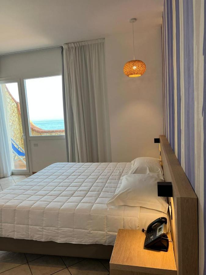 Hotel La Martinica Ficarazzi ภายนอก รูปภาพ